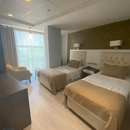 The Alarga Hotel 3*